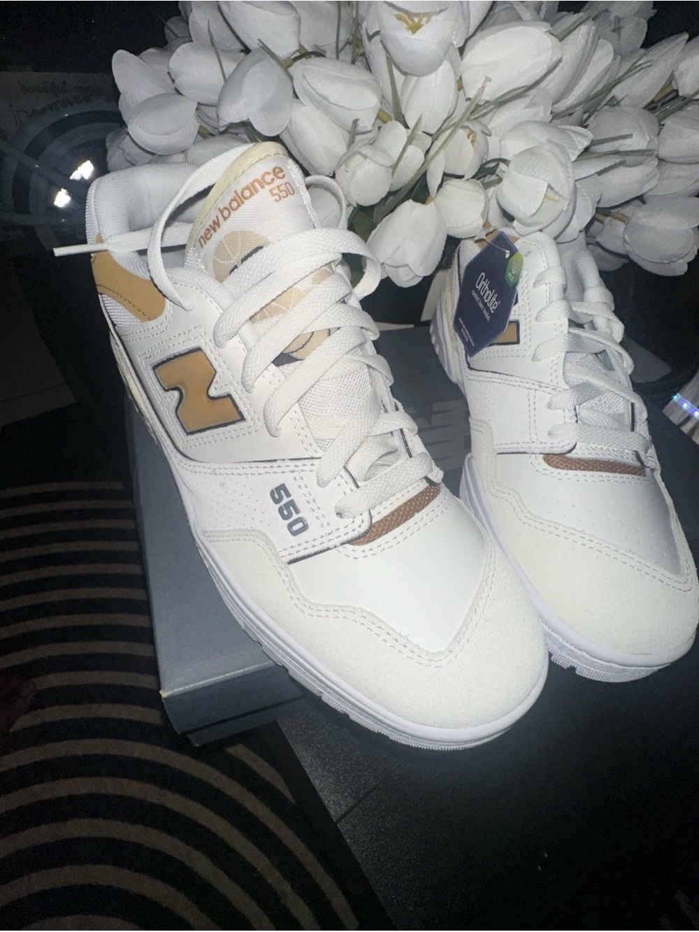 New Balance 550 Women Sea Salt/Tobacco/Incense 9 1/2